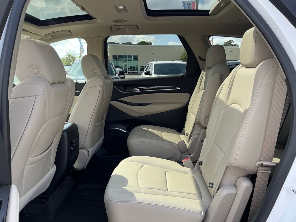 Used 2020 Buick Enclave Premium w/ Sun and Sites Package image 25