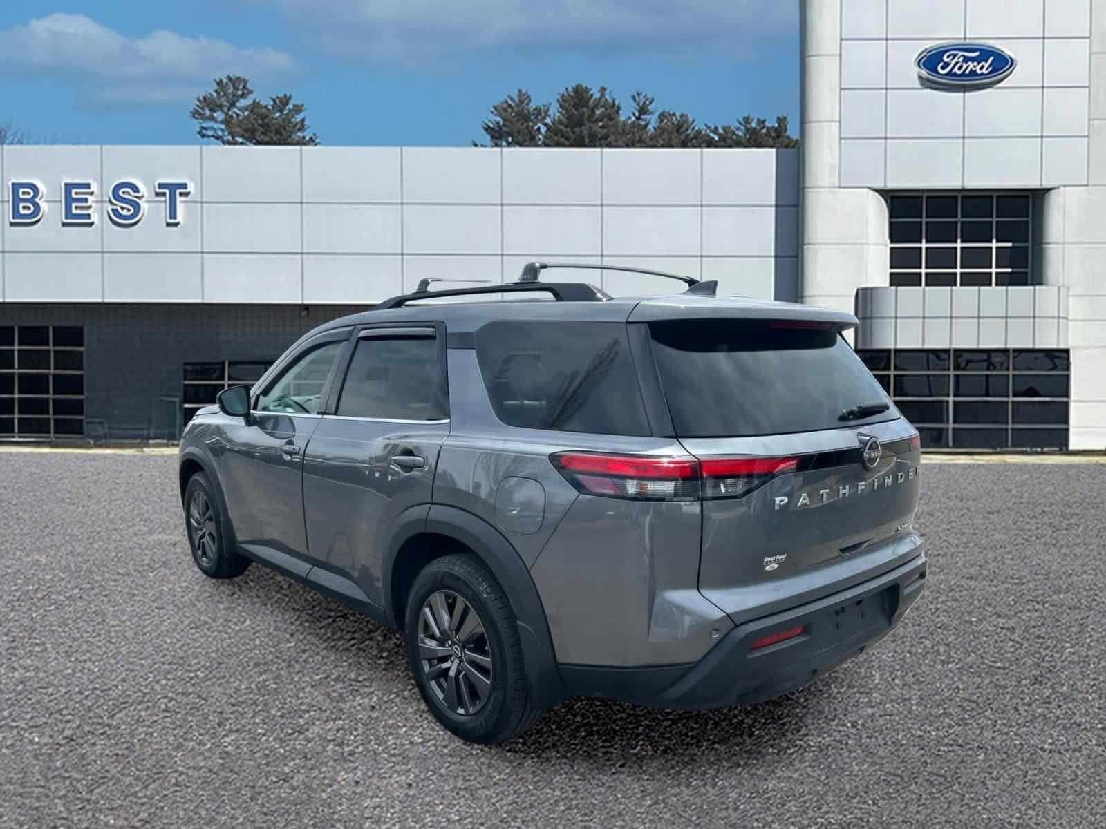 Used 2022 Nissan Pathfinder SV AWD/4WD image 7