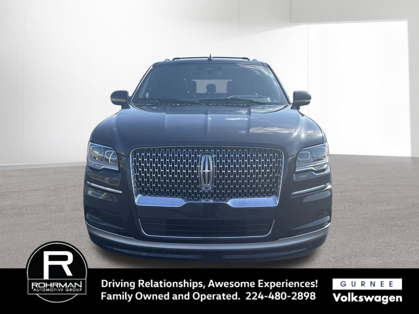 Used 2023 Lincoln Navigator L Reserve AWD/4WD image 3