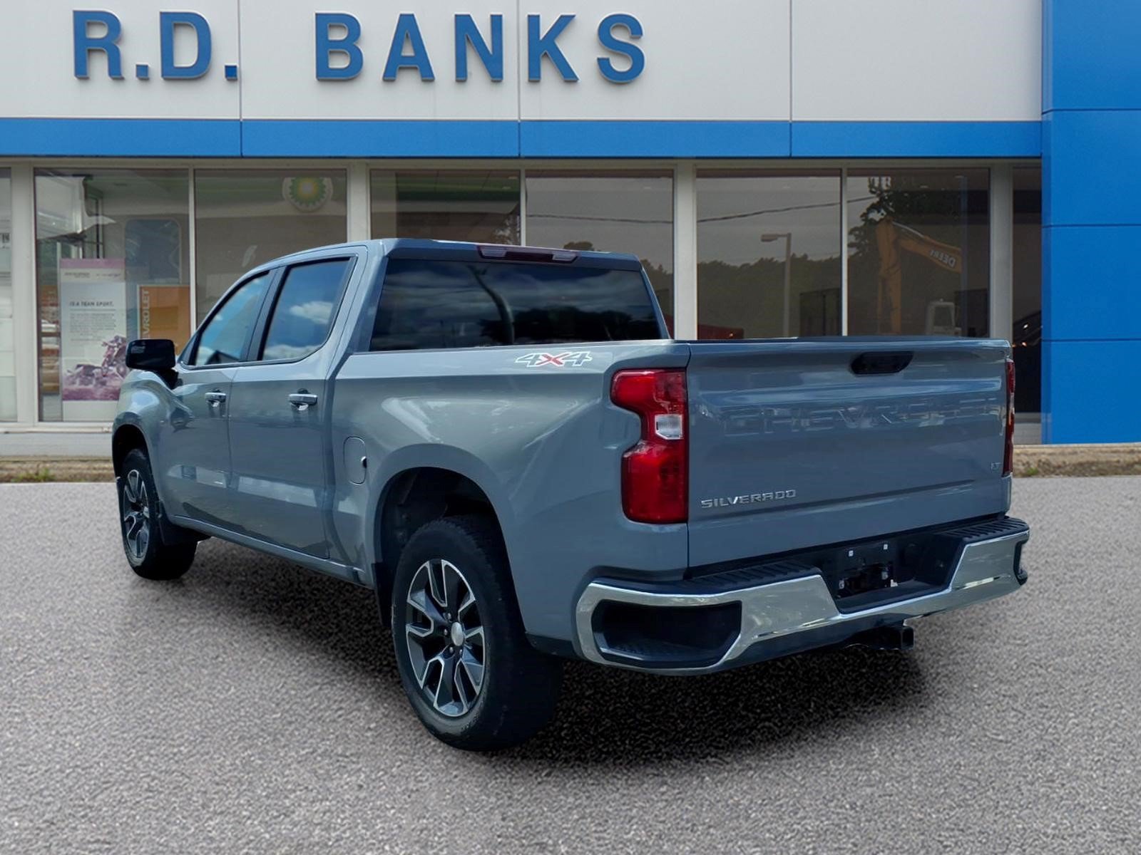 Used 2024 Chevrolet Silverado 1500 LT AWD/4WD image 4