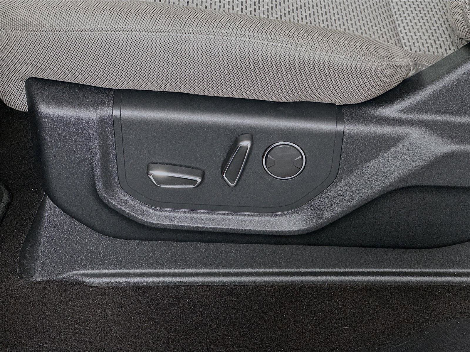 Used 2018 Ford F150 XLT w/ Equipment Group 302A Luxury image 22