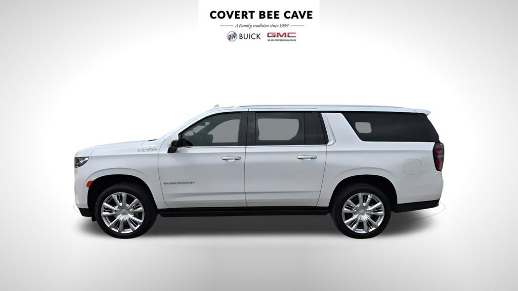 Used 2023 Chevrolet Suburban High Country image 5