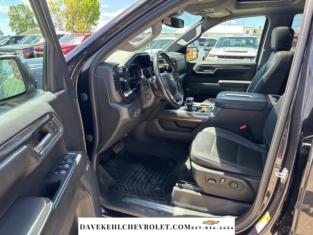 Used 2022 Chevrolet Silverado 1500 LTZ w/ LTZ Premium Package AWD/4WD image 10