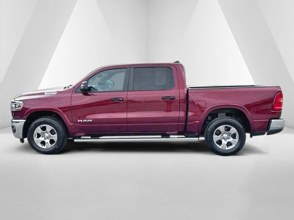 Used 2025 RAM 1500 Big Horn AWD/4WD image 4