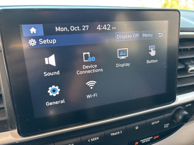 Used 2024 Hyundai Venue SEL image 20