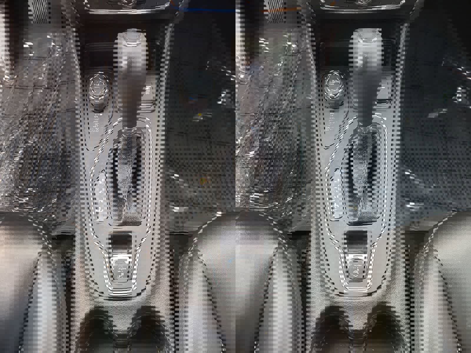 Used 2020 Jeep Cherokee Latitude w/ Quick Order Package 26F North image 25