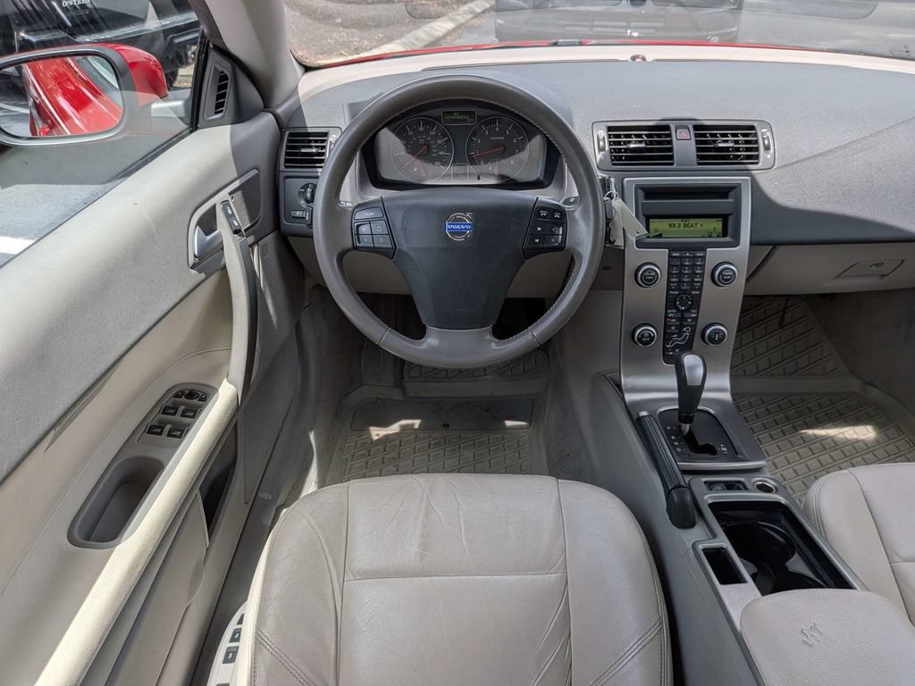 Used 2009 Volvo C70 T5 FWD image 22