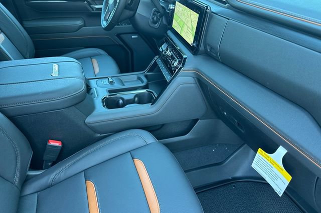 New 2026 GMC Sierra 2500 AT4 w/ AT4 Premium Plus Package AWD/4WD image 17