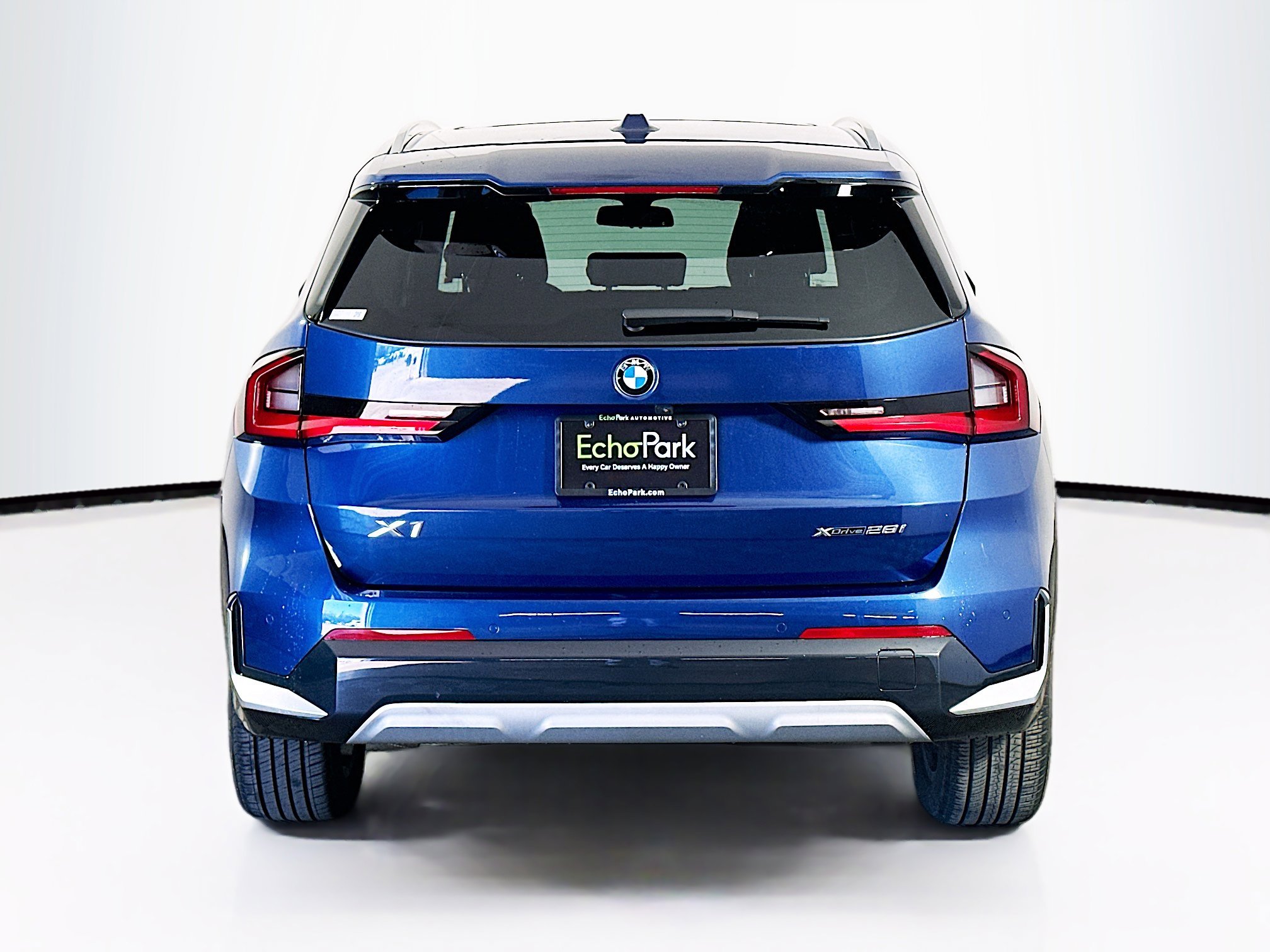 Used 2025 BMW X1 xDrive28i AWD/4WD image 7