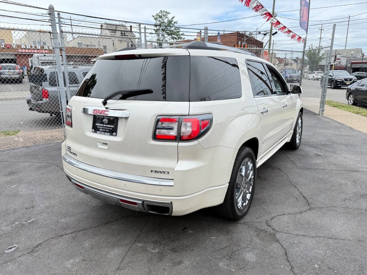 Used 2015 GMC Acadia Denali image 5