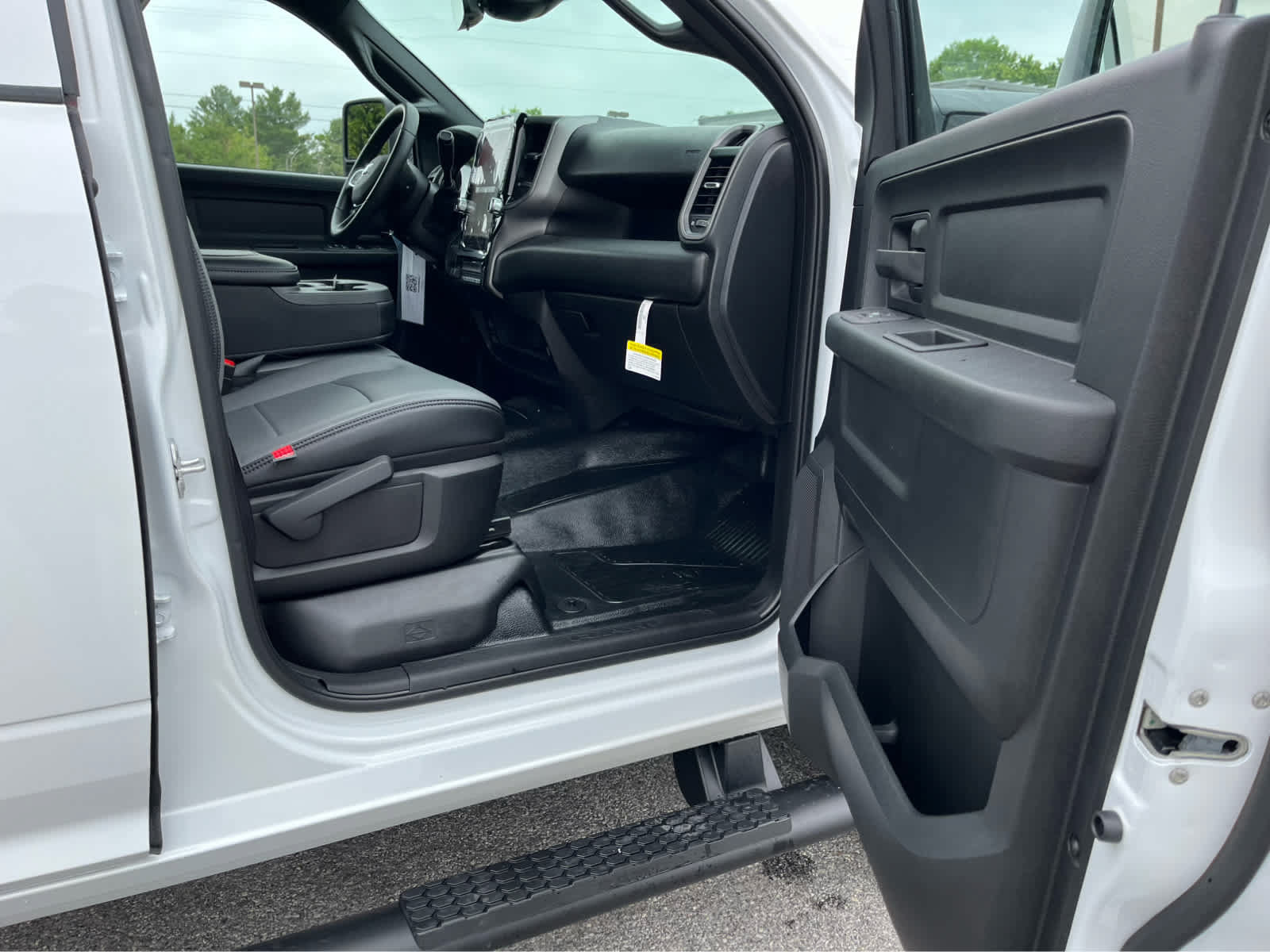 New 2026 RAM 3500 Tradesman AWD/4WD image 33