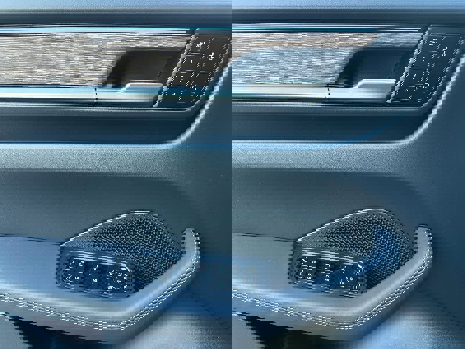 New 2025 Porsche Macan Turbo Electric image 12