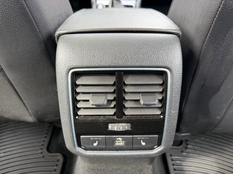 Used 2017 Volkswagen Passat 1.8T SE FWD image 31