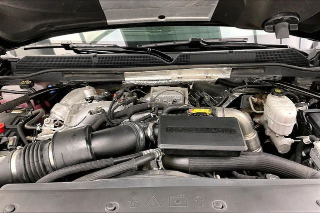Used 2018 GMC Sierra 2500 Denali w/ Duramax Plus Package AWD/4WD image 29