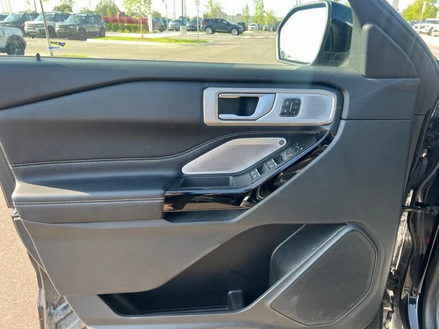 Used 2023 Ford Explorer ST w/ Equipment Group 401A AWD/4WD image 23