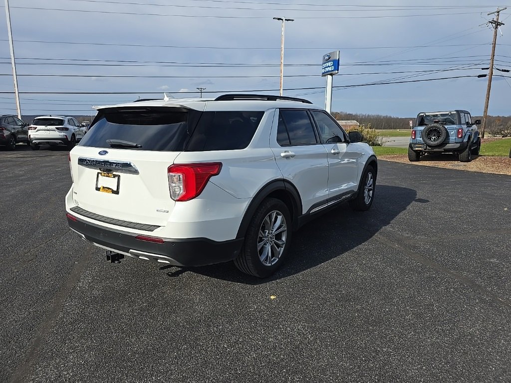 Used 2020 Ford Explorer XLT w/ Equipment Group 202A image 7