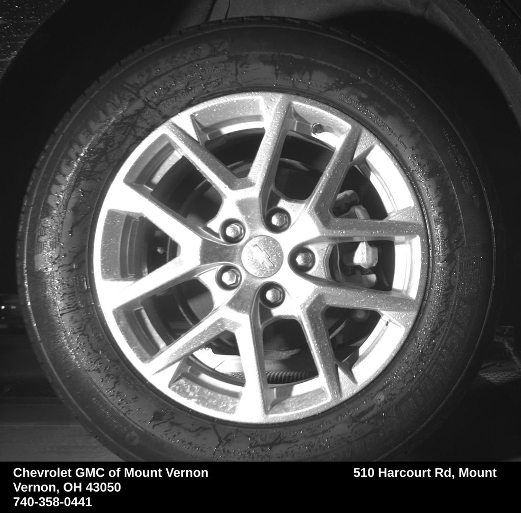 Used 2022 Chevrolet Equinox LS w/ LPO, Floor Liner Package FWD image 35