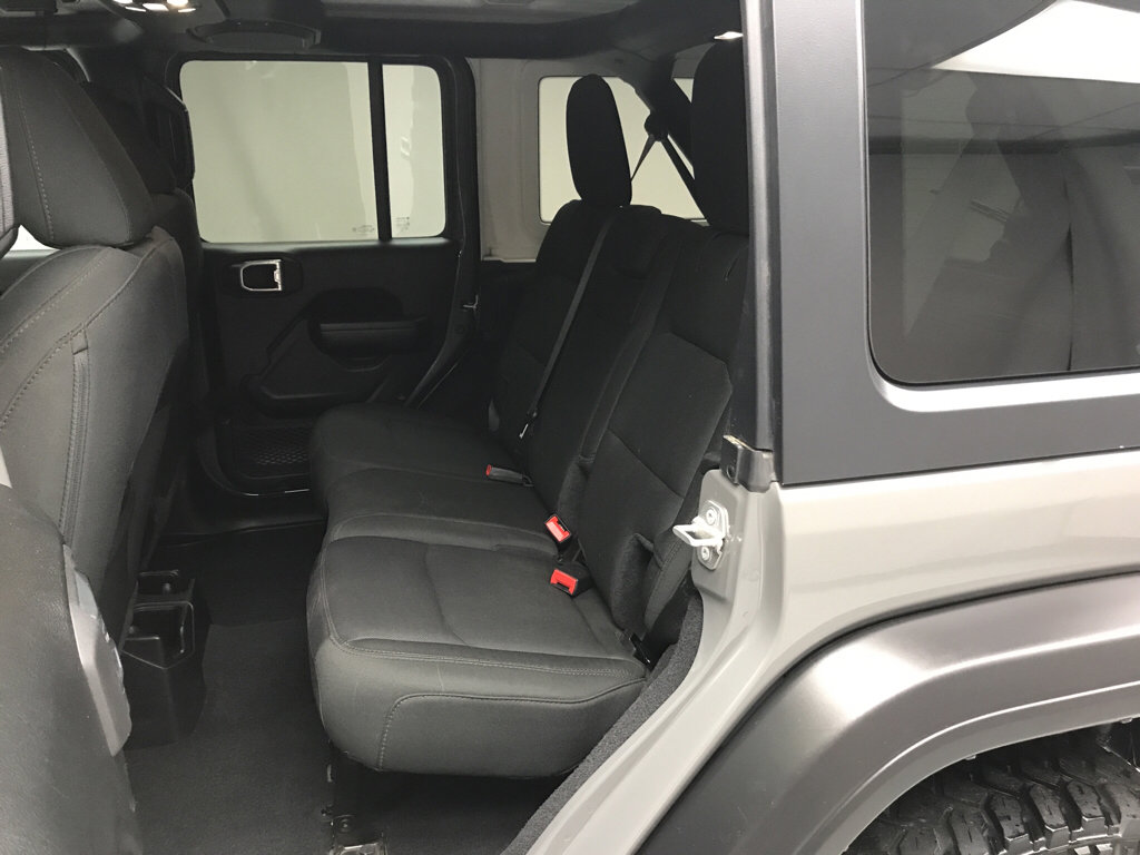 Used 2021 Jeep Wrangler Unlimited Sport image 19