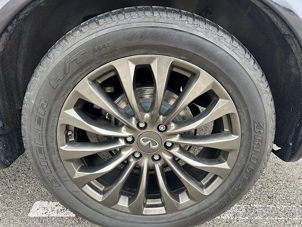 Used 2016 INFINITI QX80 Limited image 36