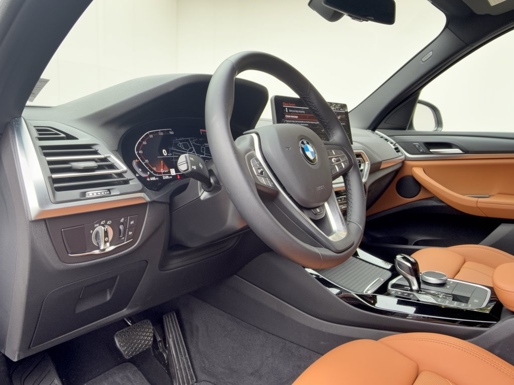 Used 2024 BMW X3 xDrive30i w/ Premium Package AWD/4WD image 4