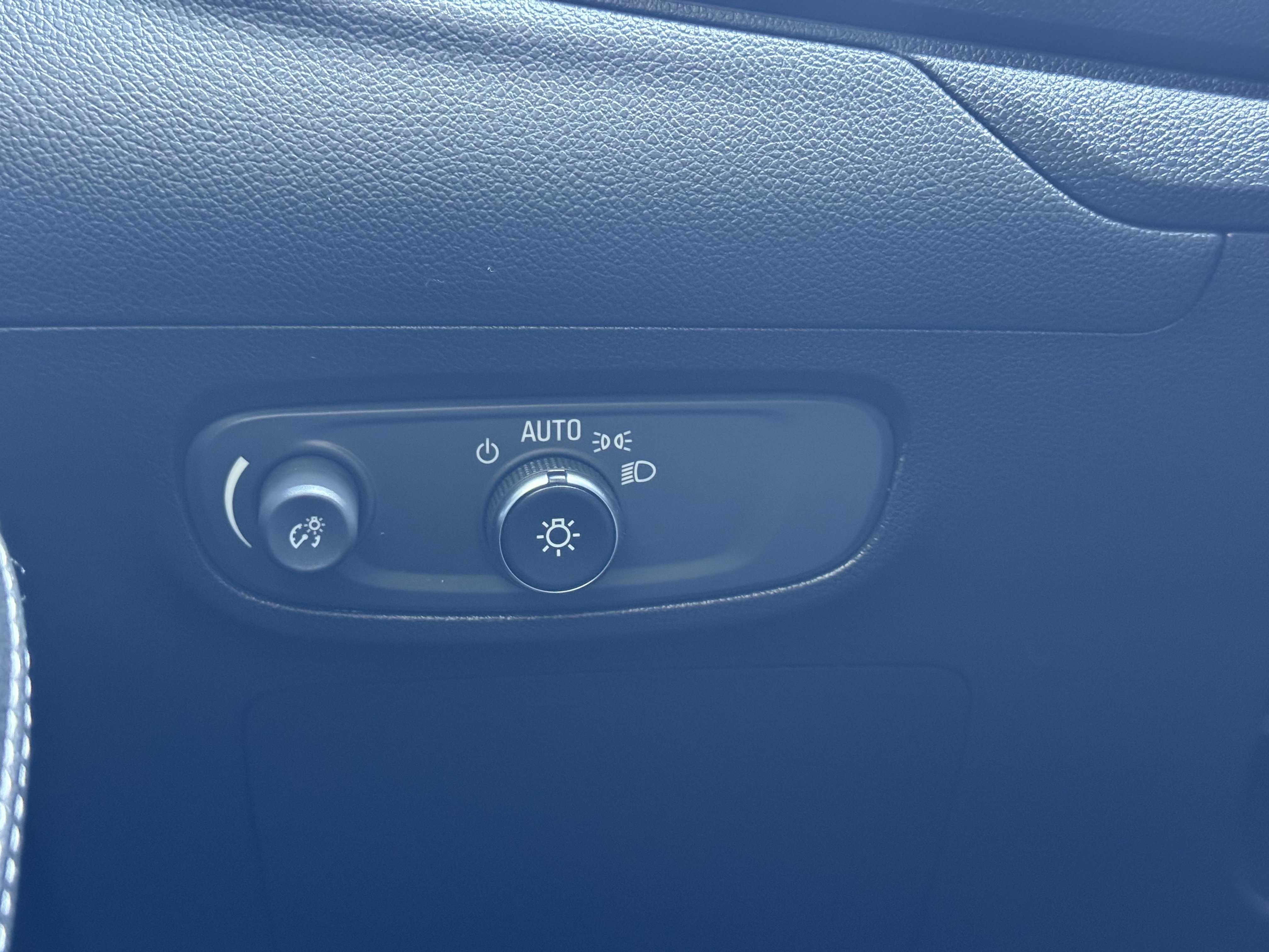 Used 2024 Buick Encore GX Preferred FWD image 30