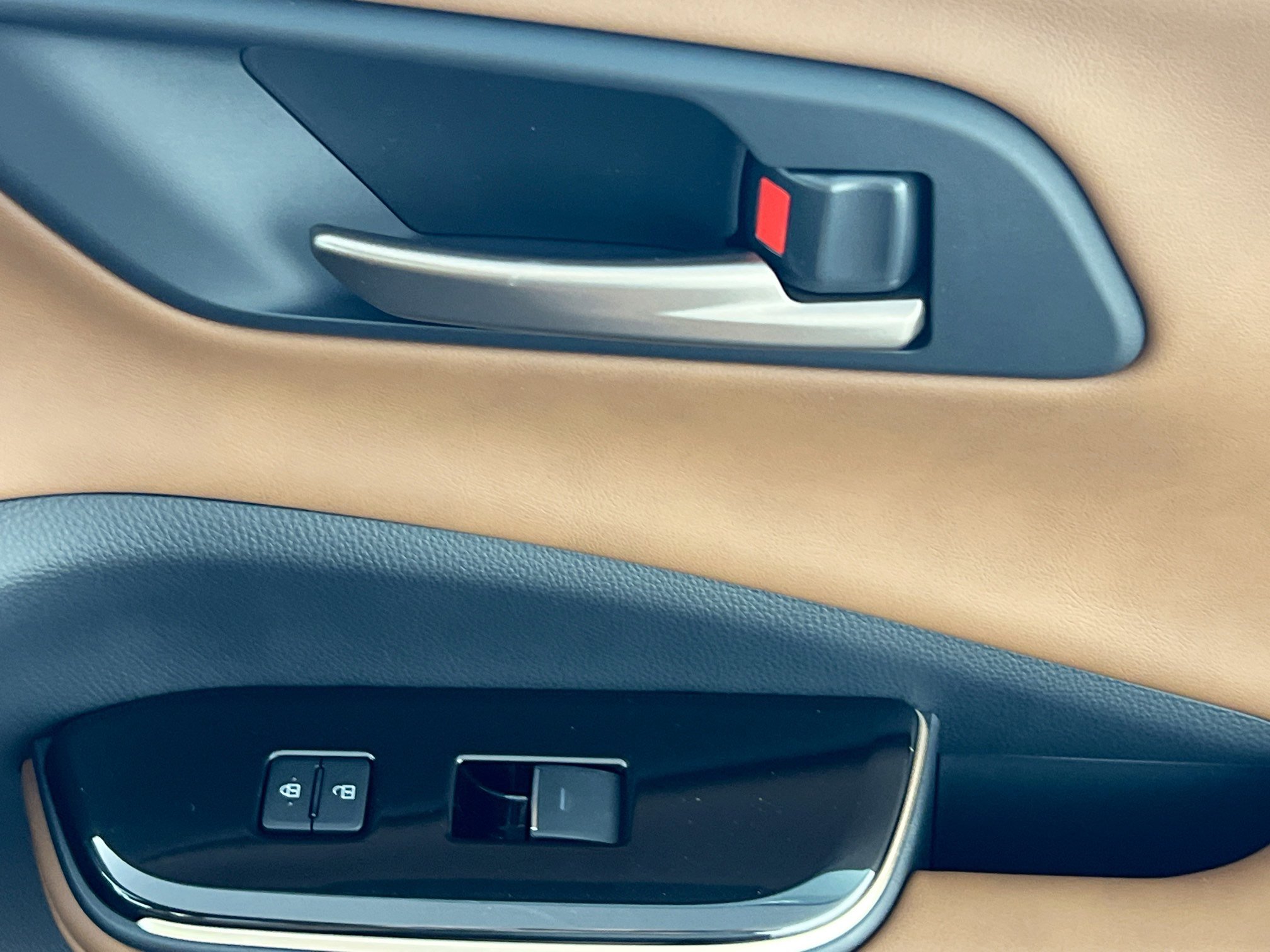 New 2025 Toyota Crown Signia image 32