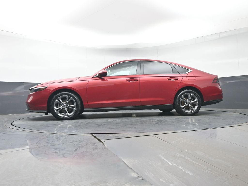Certified 2023 Honda Accord EX image 32
