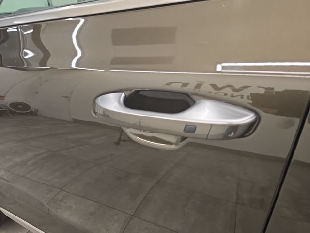 Used 2025 Kia Telluride S AWD/4WD image 20