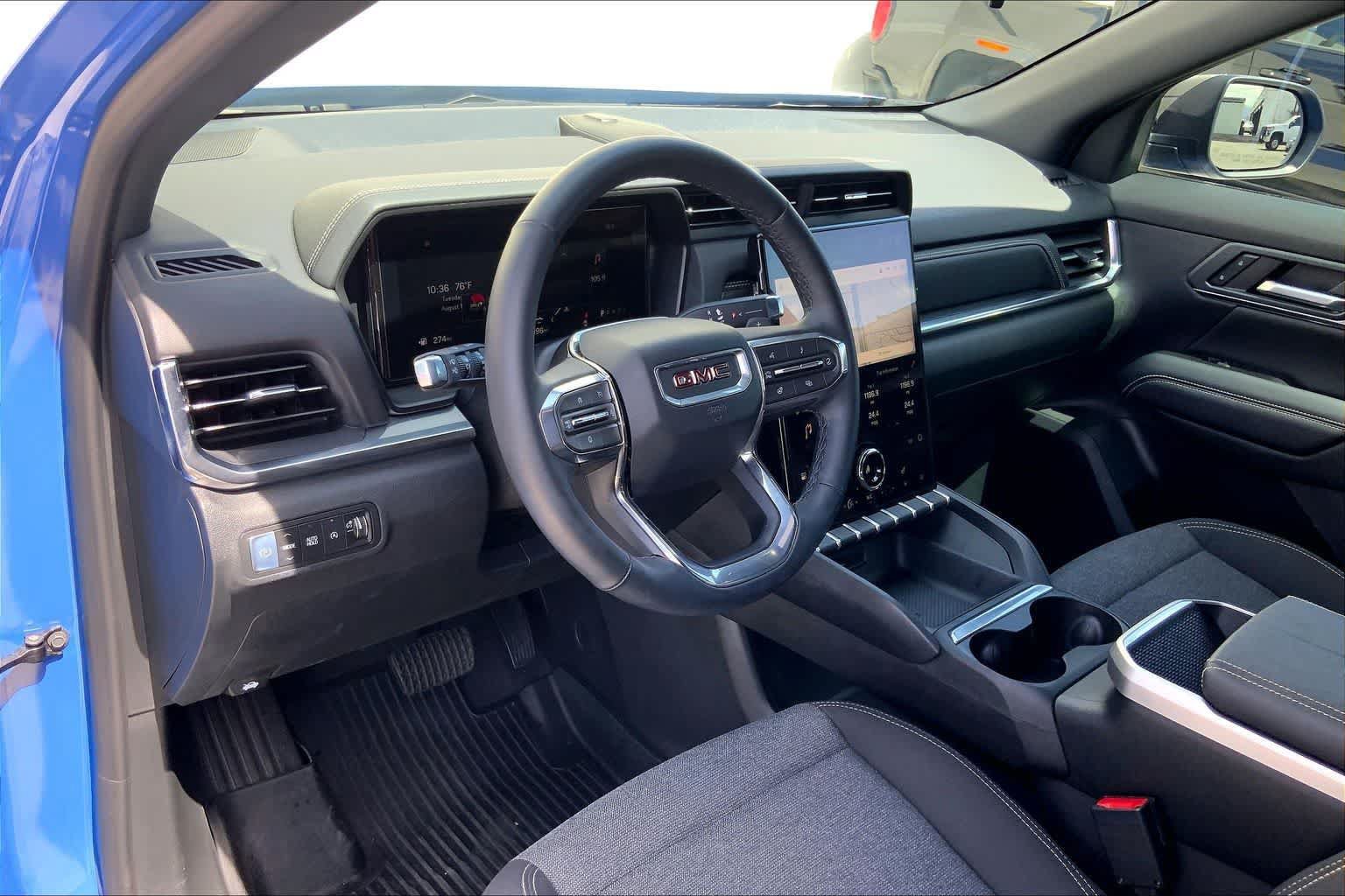 Used 2026 GMC Terrain Elevation w/ LPO, Floor Liner Package FWD image 2