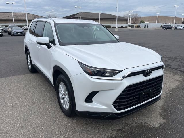 Used 2025 Toyota Grand Highlander AWD image 3