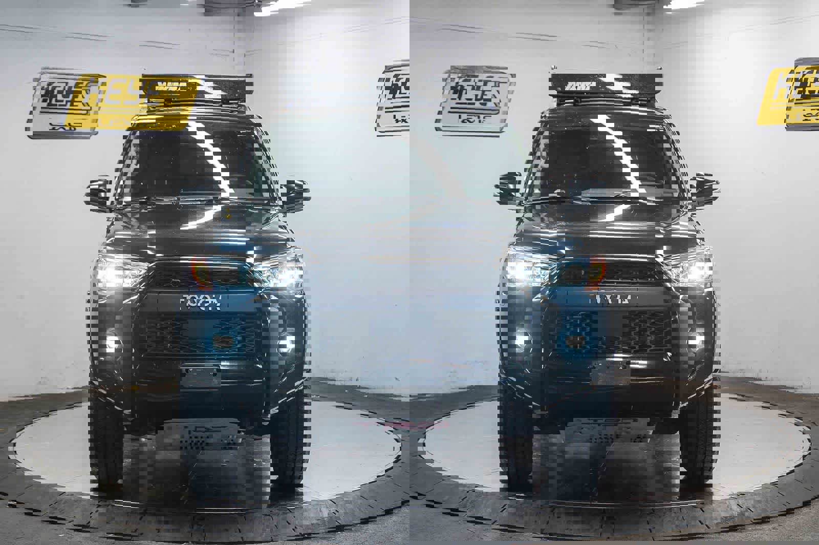 Used 2022 Toyota 4Runner SR5 Premium w/ Moonroof Package image 6