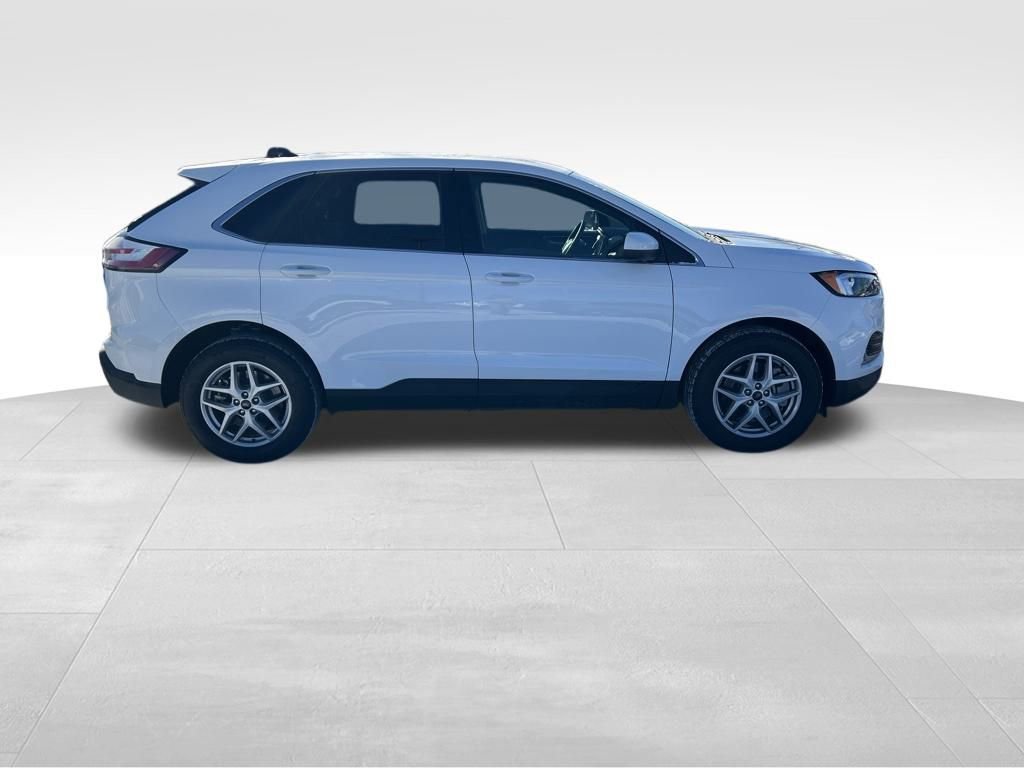 Used 2023 Ford Edge SEL w/ Convenience Package image 8