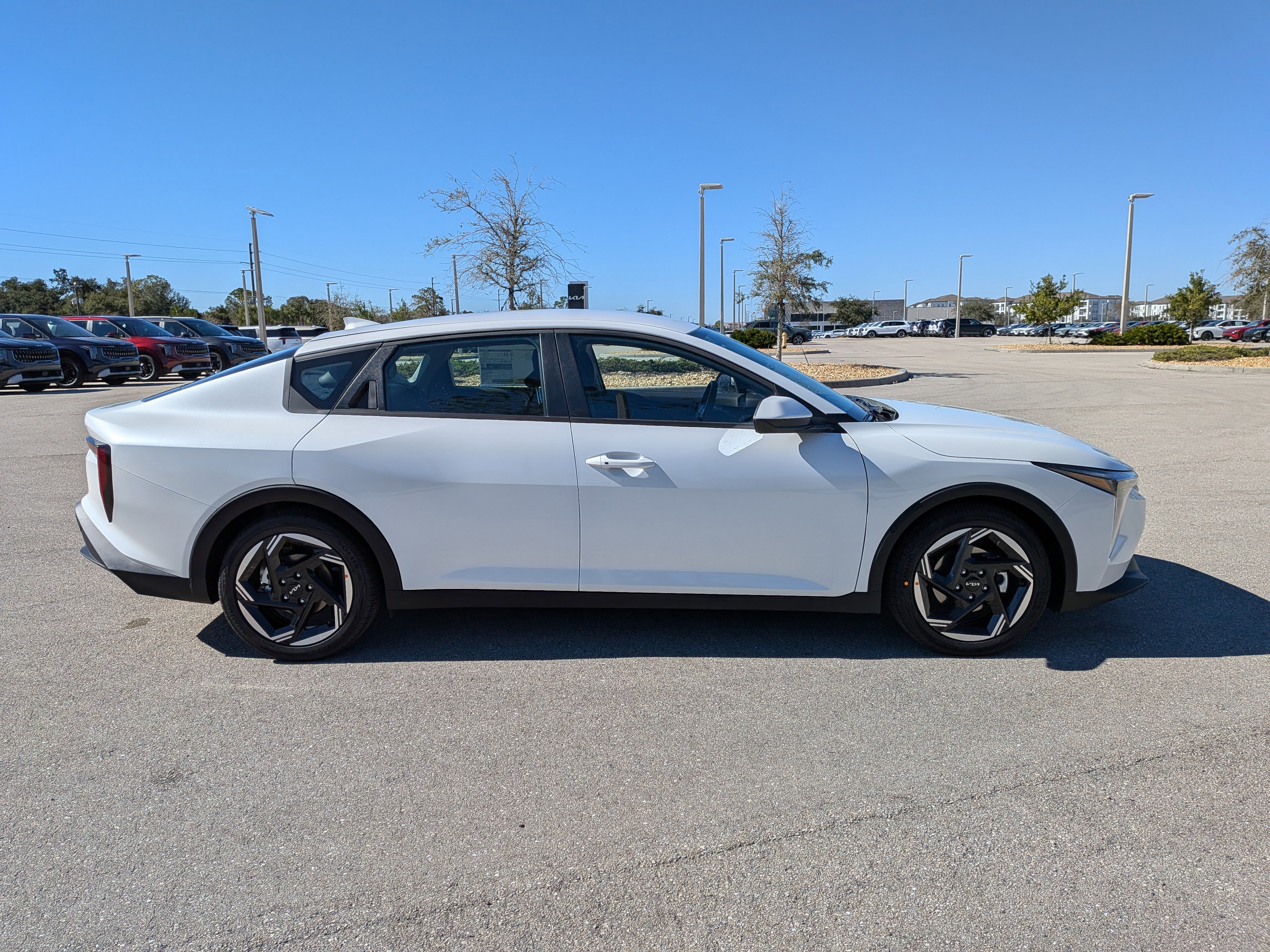 New 2026 Kia K4 EX FWD image 4