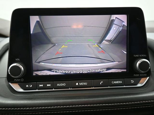 Used 2022 Nissan Rogue SV FWD image 3