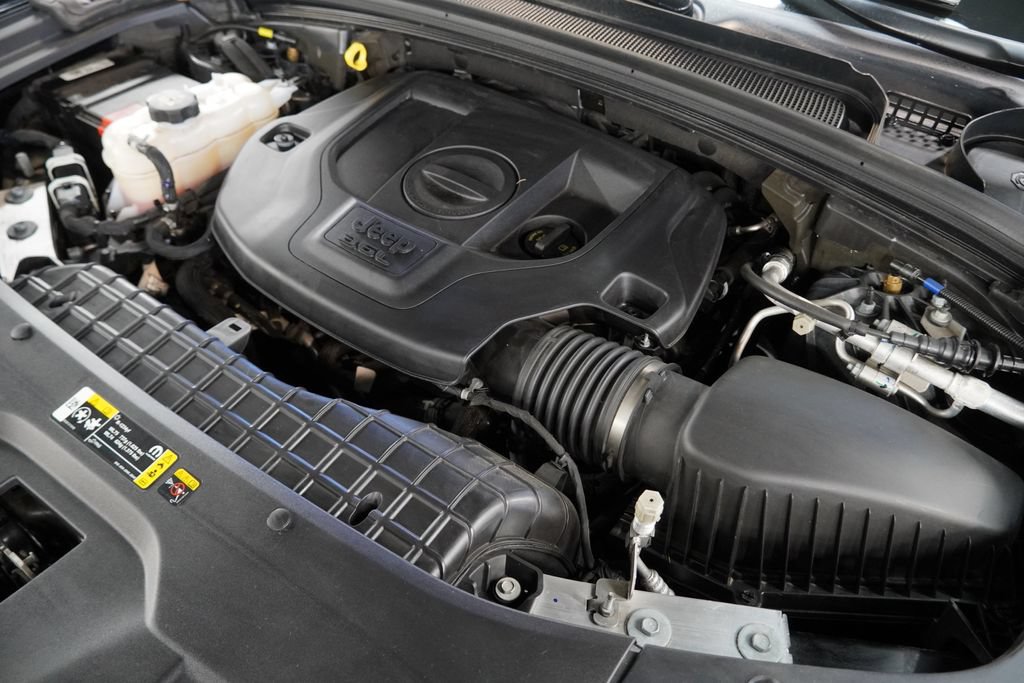 Certified 2023 Jeep Grand Cherokee Overland AWD/4WD image 53
