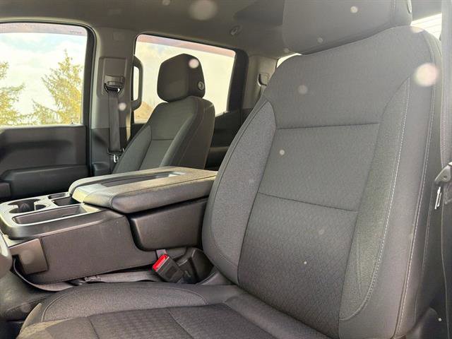 Used 2023 Chevrolet Silverado 1500 Custom Trail Boss w/ LPO, Dark Essentials Package image 35