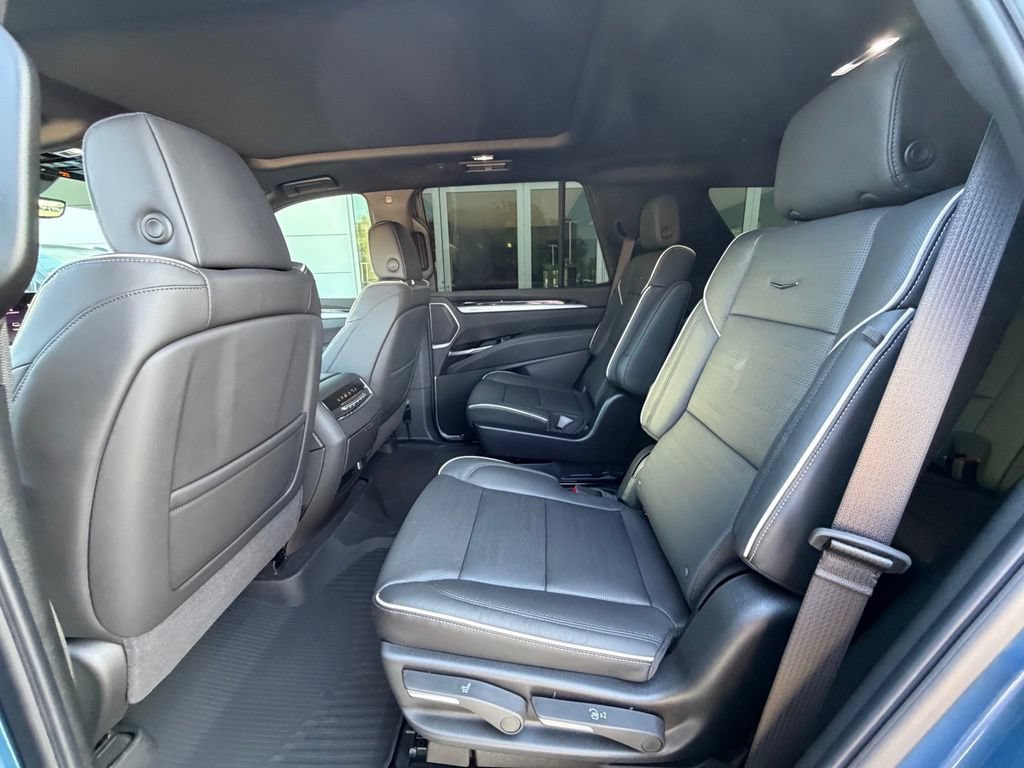 New 2026 Cadillac Escalade Sport w/ Touring Package AWD/4WD image 17