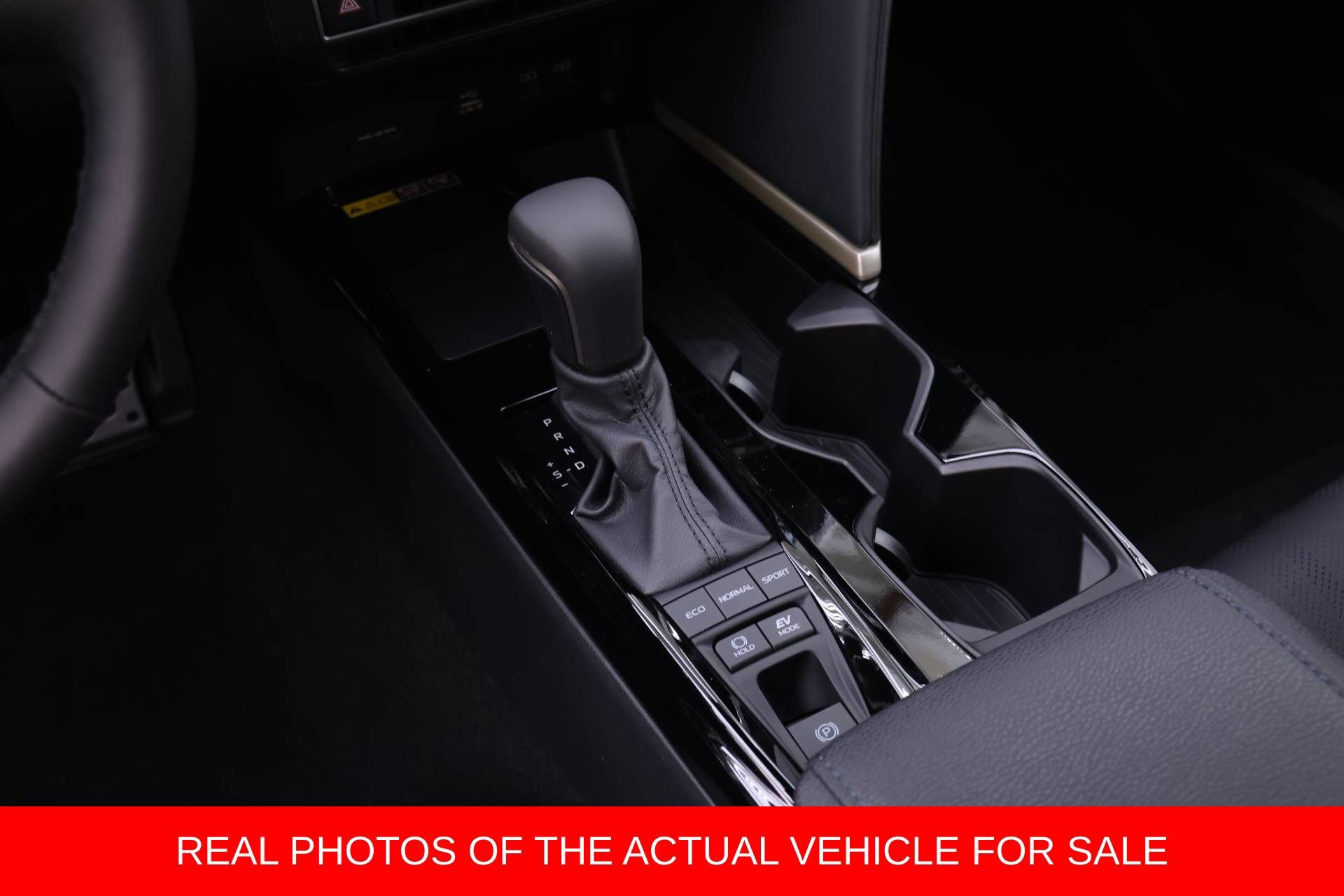 Used 2026 Toyota Camry SE image 11