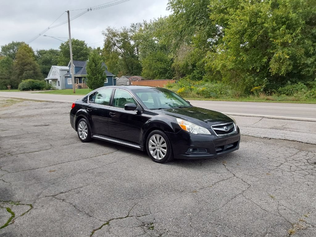 Used 2011 Subaru Legacy 3.6R Premium w/ Appearance Package 1G AWD/4WD image 5
