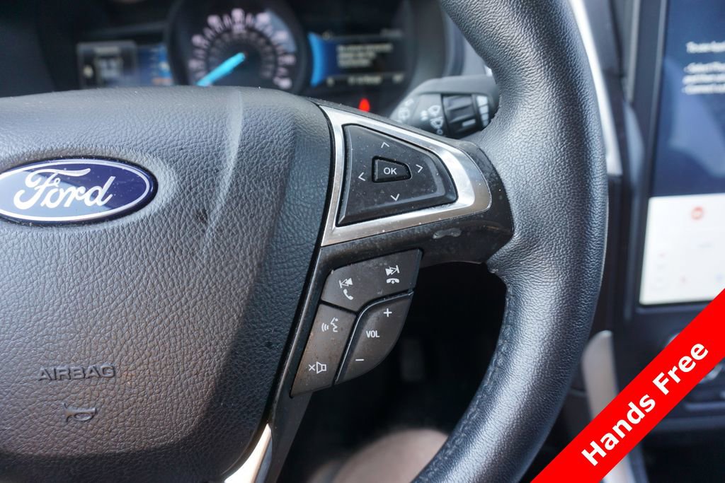 Used 2024 Ford Edge SEL w/ Convenience Package AWD/4WD image 4