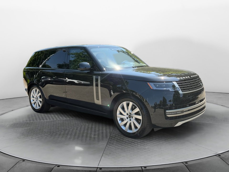 New 2026 Land Rover Range Rover Long Wheelbase SE AWD/4WD image 3