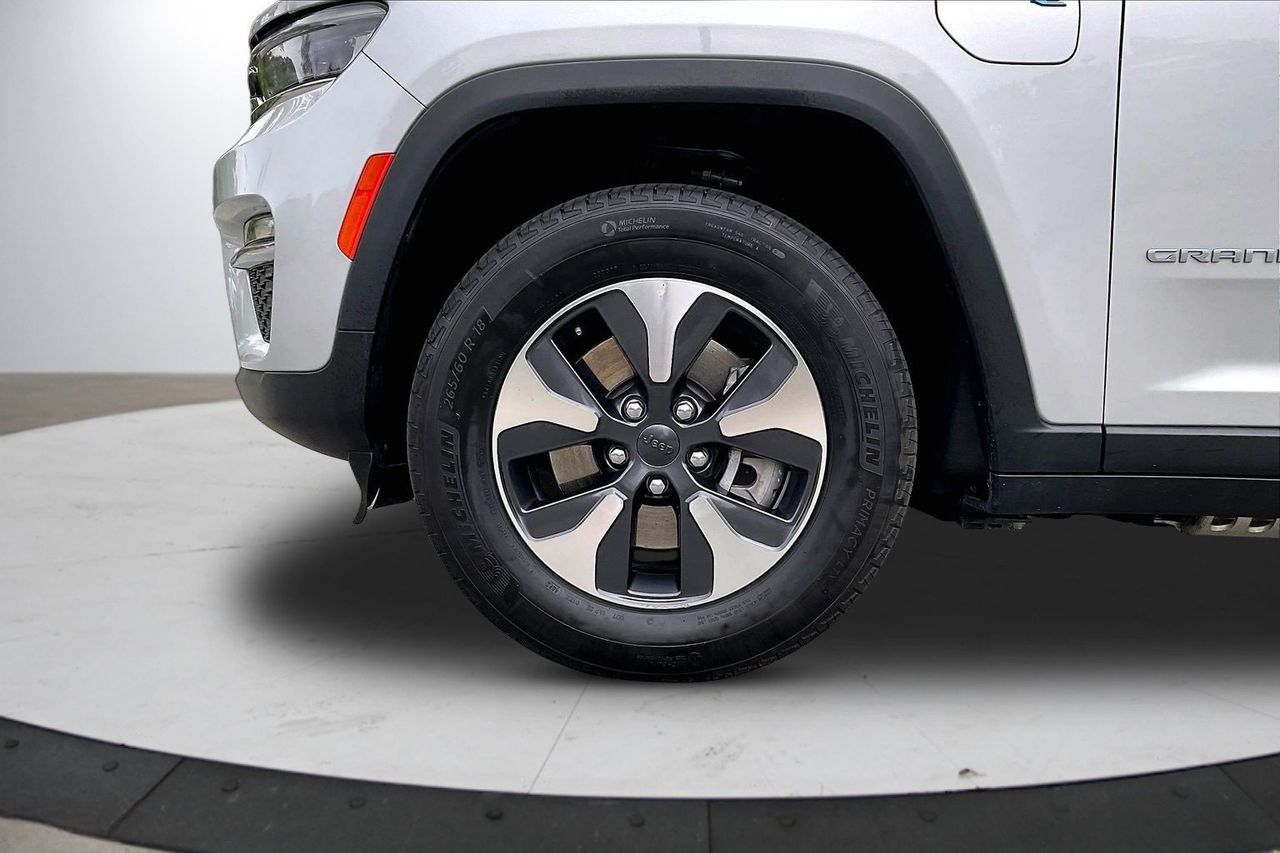 Used 2024 Jeep Grand Cherokee Limited 4xe AWD/4WD image 35