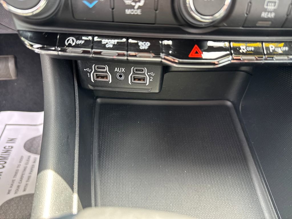 Used 2025 Dodge Durango GT RWD image 23