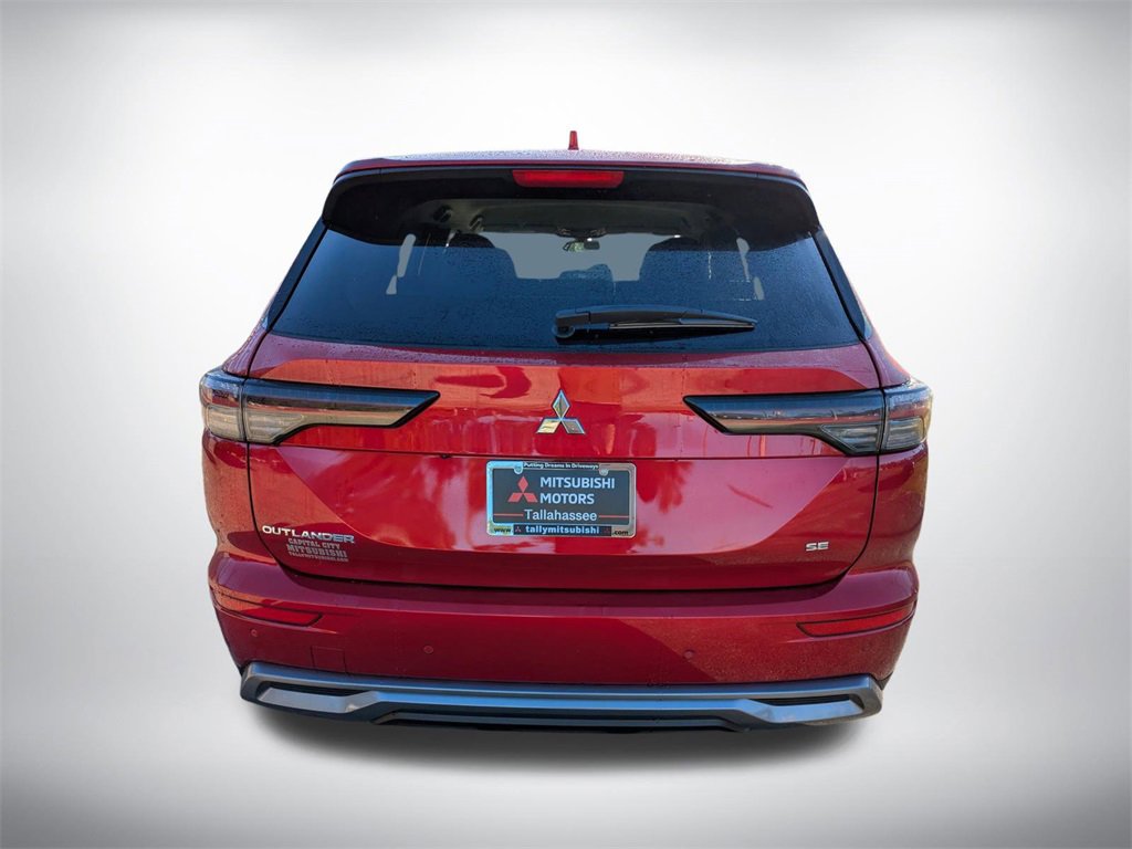 New 2025 Mitsubishi Outlander SE image 5