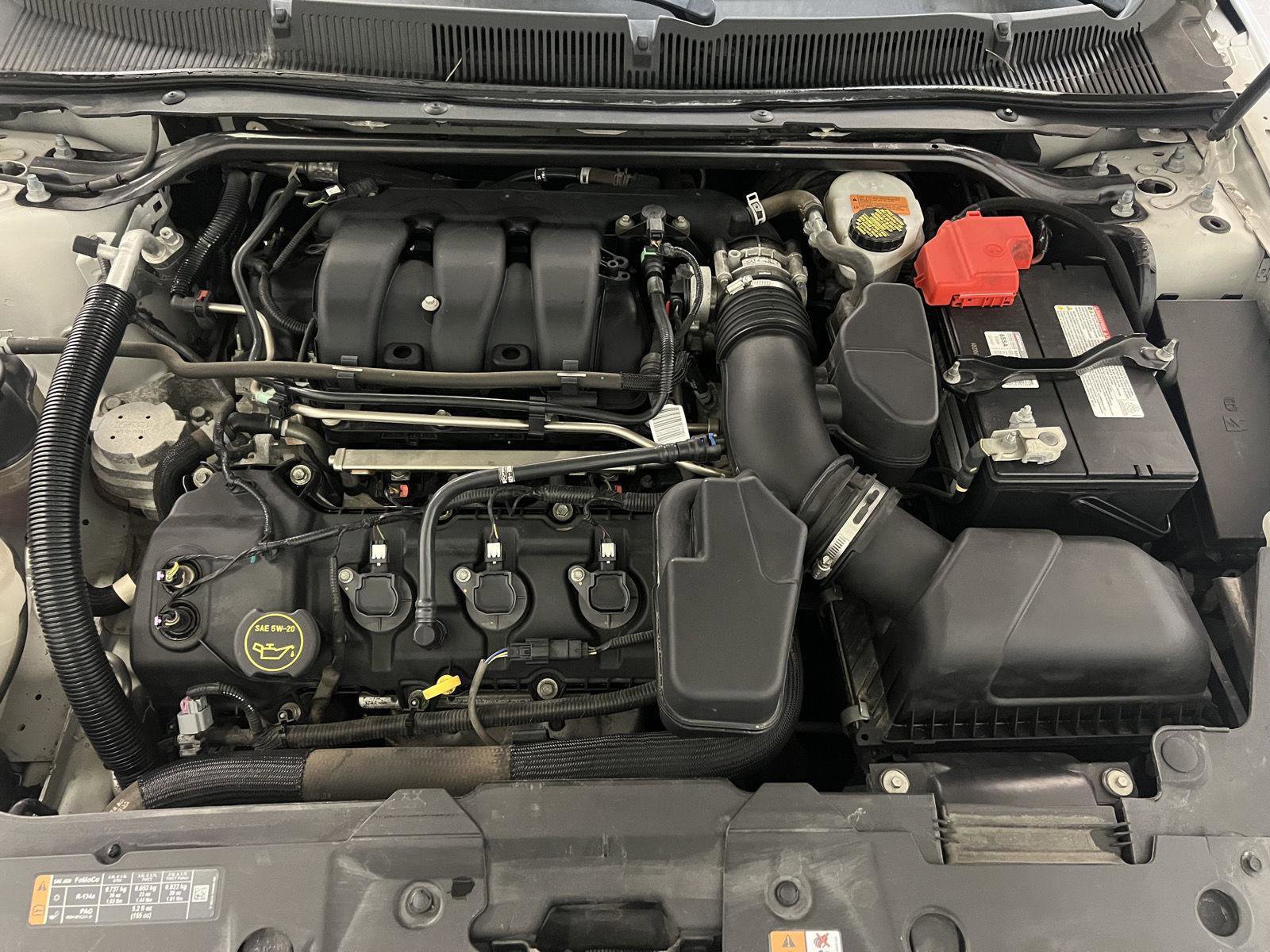 Used 2019 Ford Taurus SE image 39