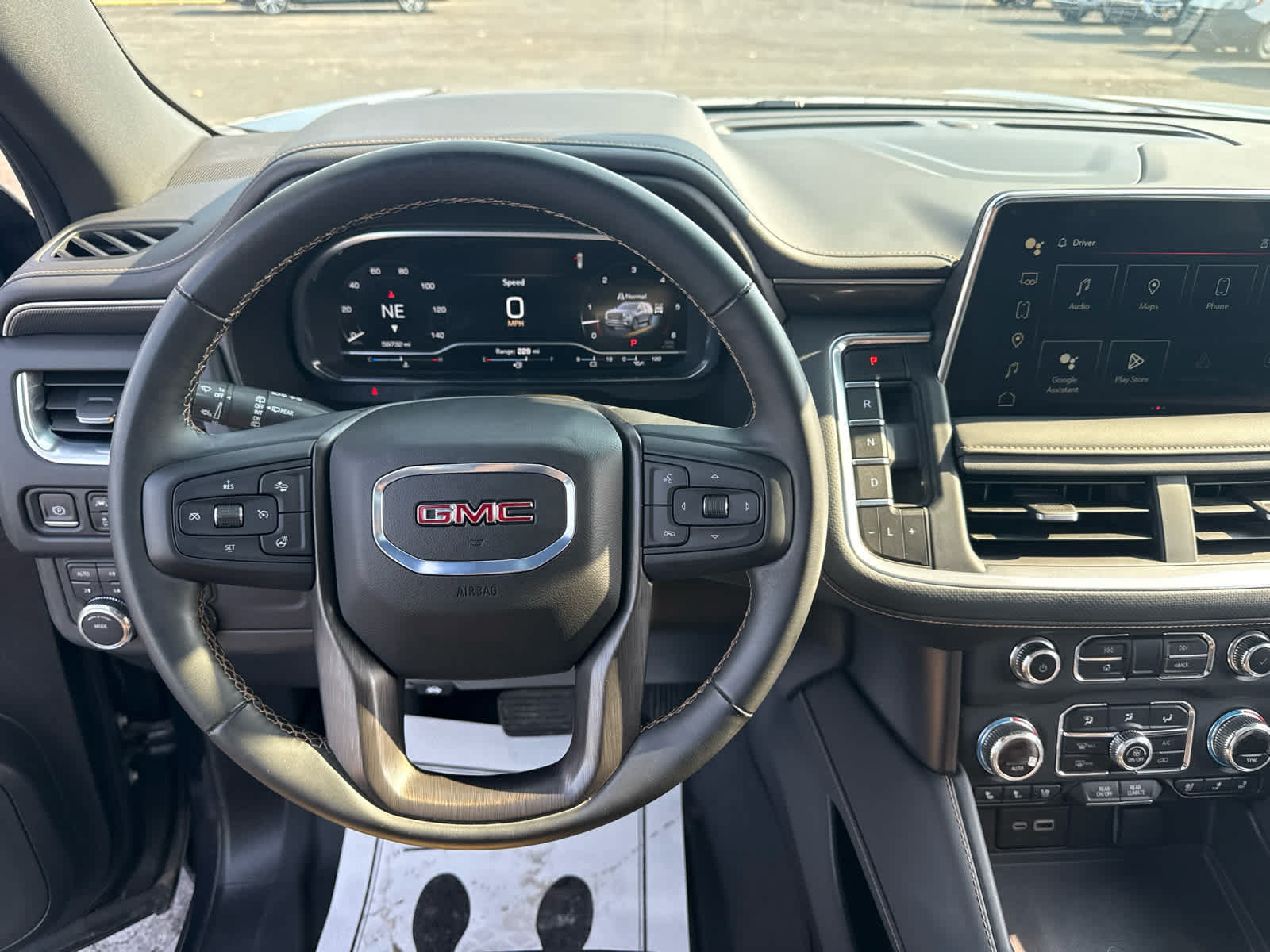 Certified 2024 GMC Yukon AT4 w/ Technology Package AWD/4WD image 16