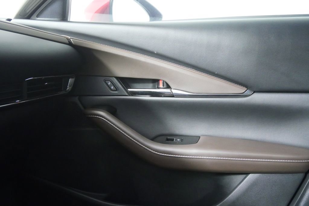 Used 2022 MAZDA CX-30 AWD 2.5 S w/ Premium Package image 28