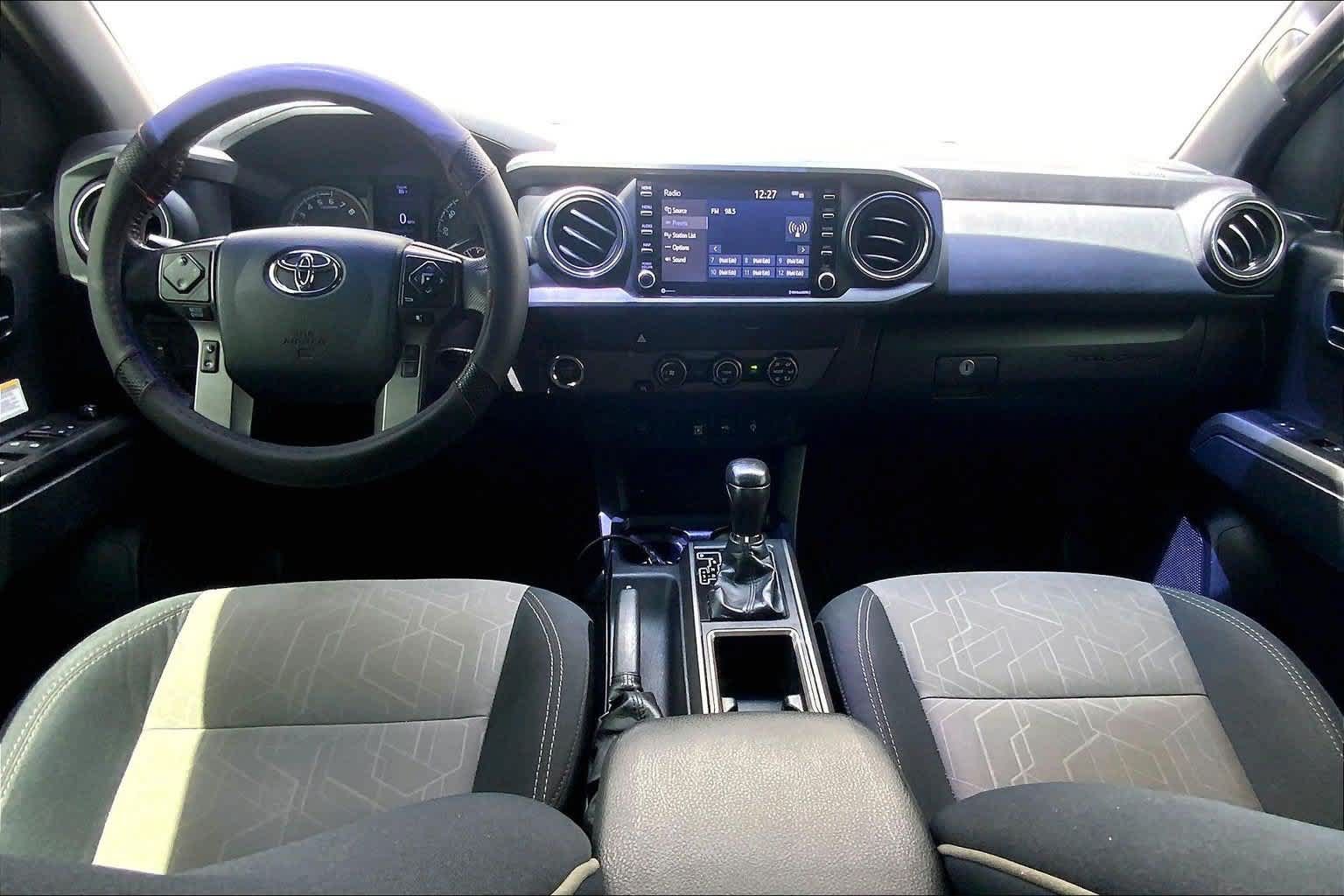 Used 2020 Toyota Tacoma 2WD Double Cab image 6