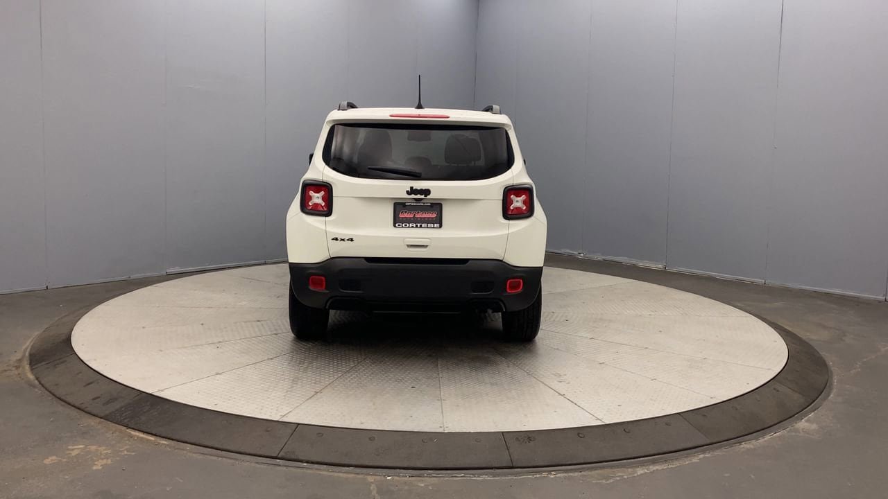 Used 2022 Jeep Renegade Altitude w/ Sun/Sound Group AWD/4WD image 4