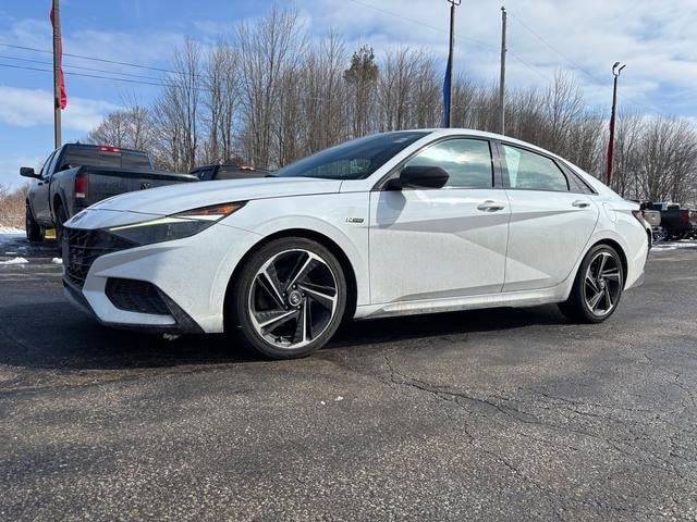 Used 2021 Hyundai Elantra N Line FWD image 3